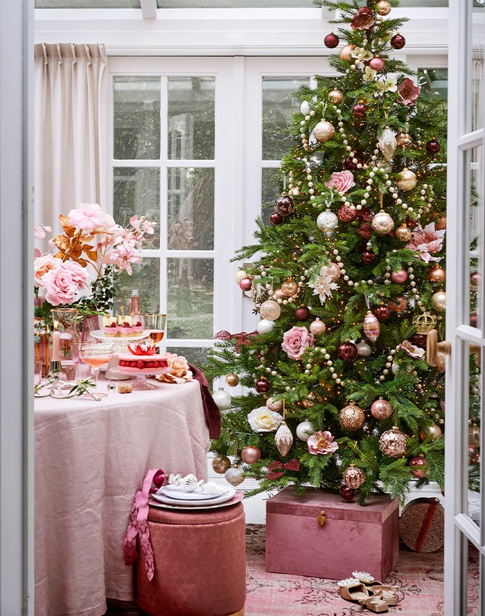 Il Fascino degli Alberi di Natale - Rohome