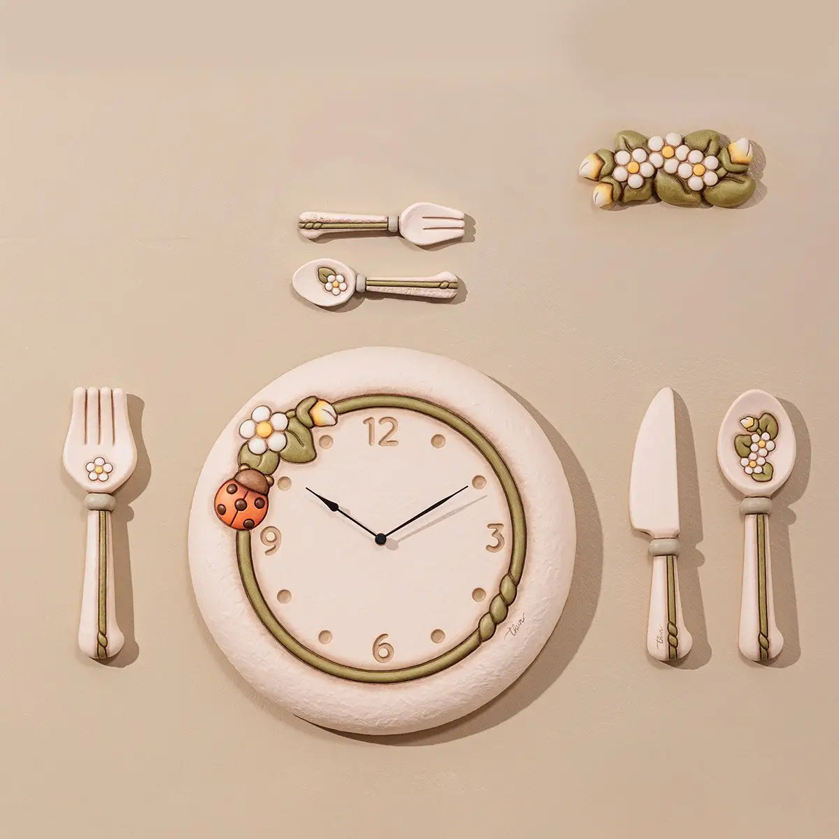 Thun - Set cucchiaio e forchetta da parete in ceramica Country Bloom | rohome