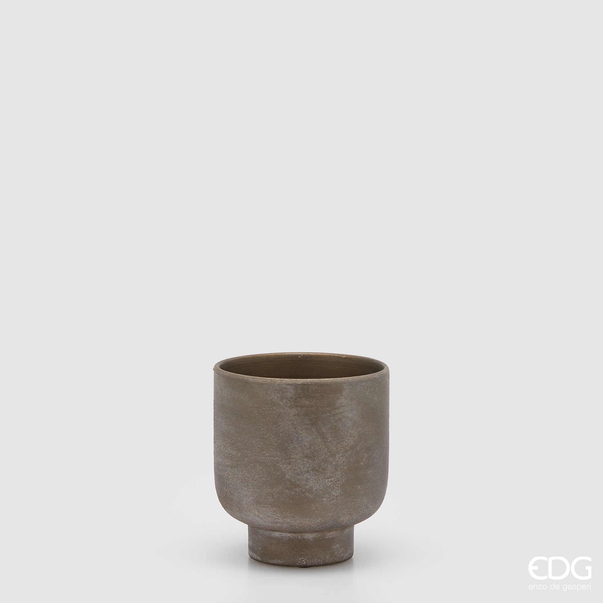 Edg - Vaso Lanzarote in terracotta bronzo con piede | Rohome