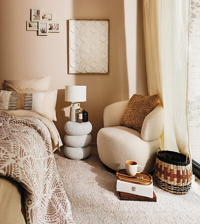 Poltrona in tessuto beige girevole | Rohome