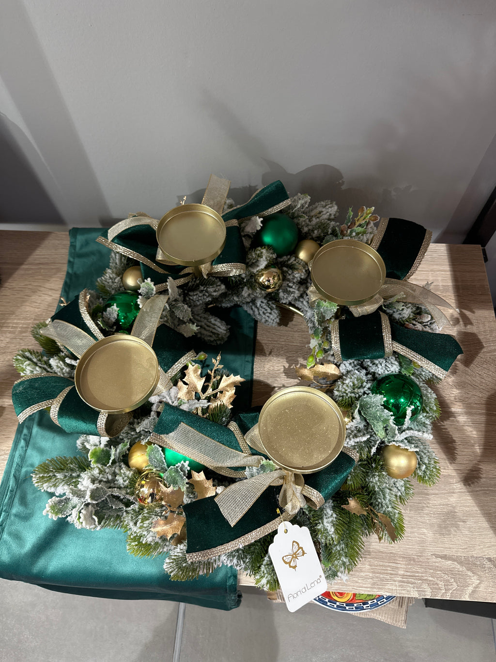 Fiori di Lena - Candeliere 4 fiamme natalizio verde 40x16cm | Rohome