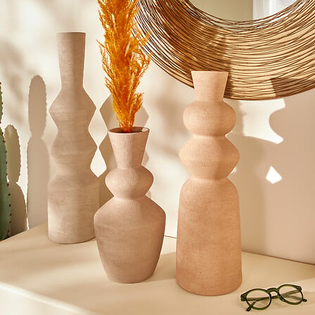 Vaso in ceramica colore beige totem | Rohome