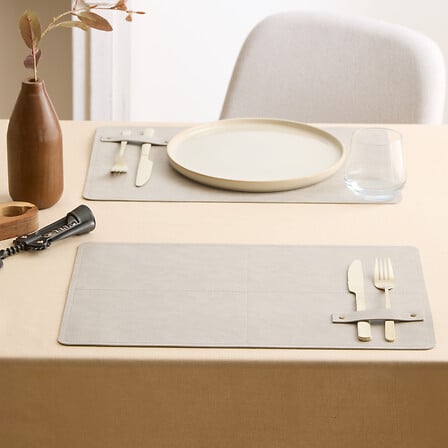Tovaglietta 45x30cm in pvc ecopelle beige con porta posate | Rohome