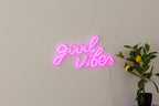 Scritta Led Good Vibes da parete | Rohome