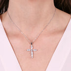 Collana in Argento a forma di croce con zirconi | Rohome