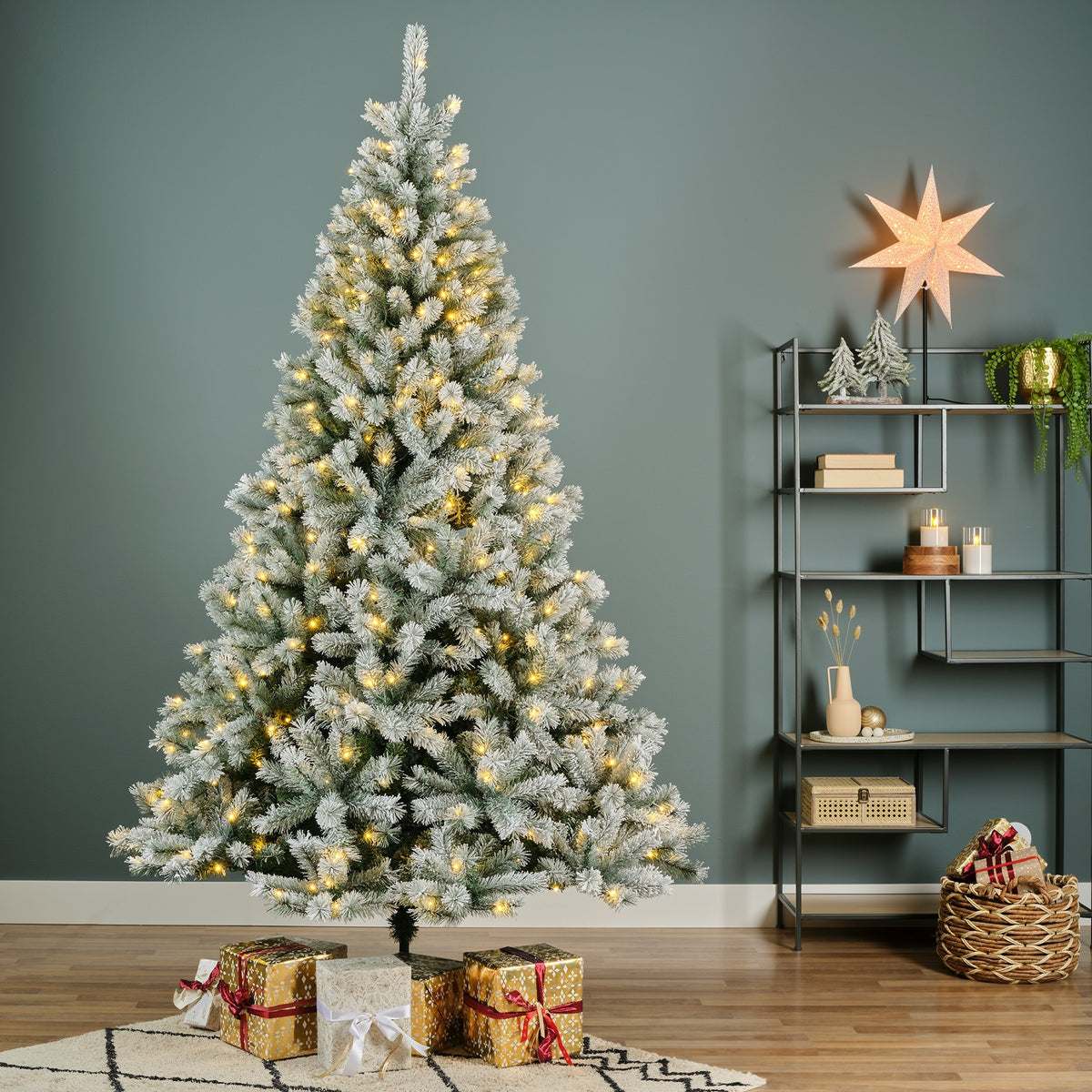 Albero di natale abete canada spruce frosted 440 led h.180 cm | rohome