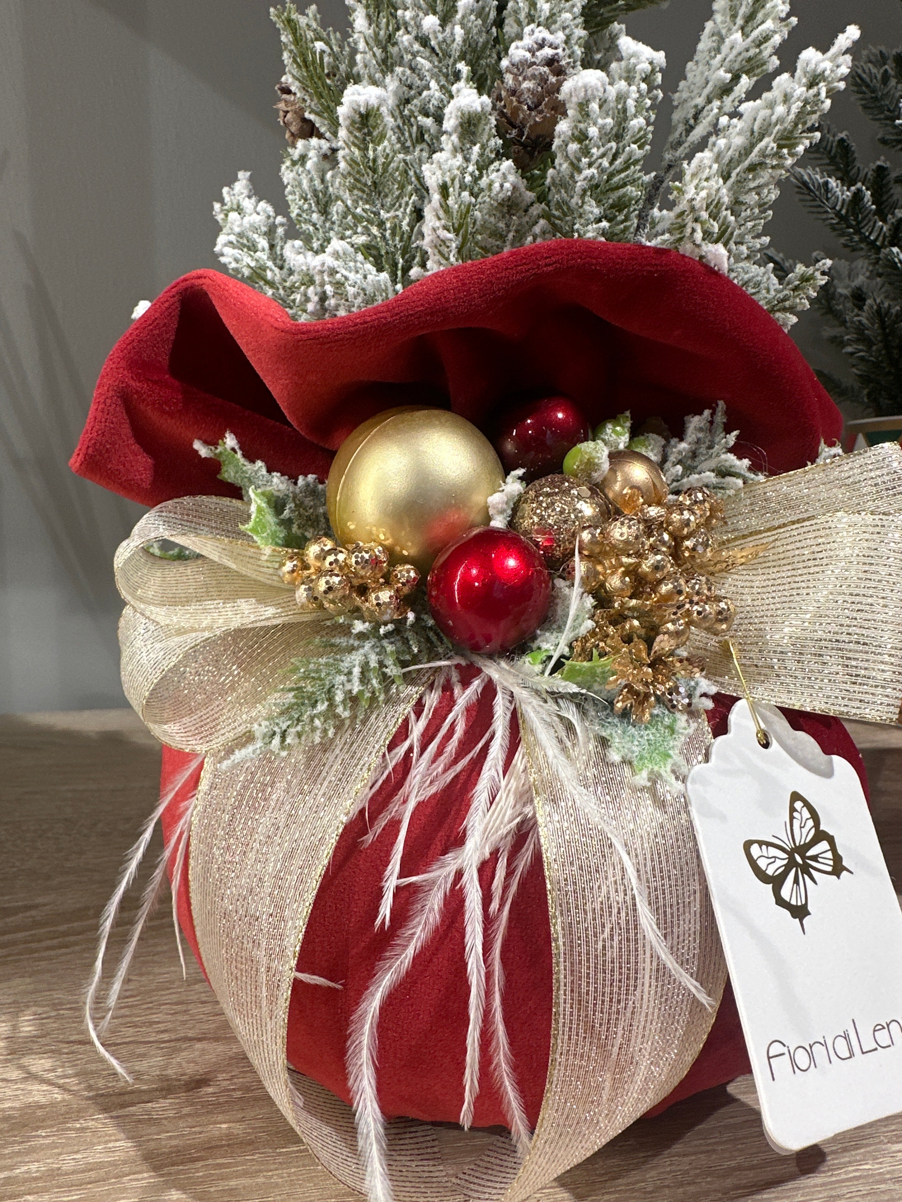 Fiori di Lena - Alberello natalizio profumato con base in velluto bordeaux | Rohome