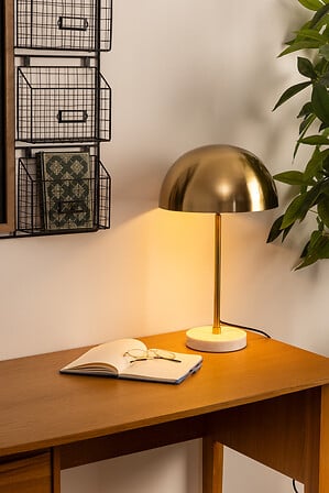 Lampada da tavolo a fungo in metallo oro e marmo | rohome