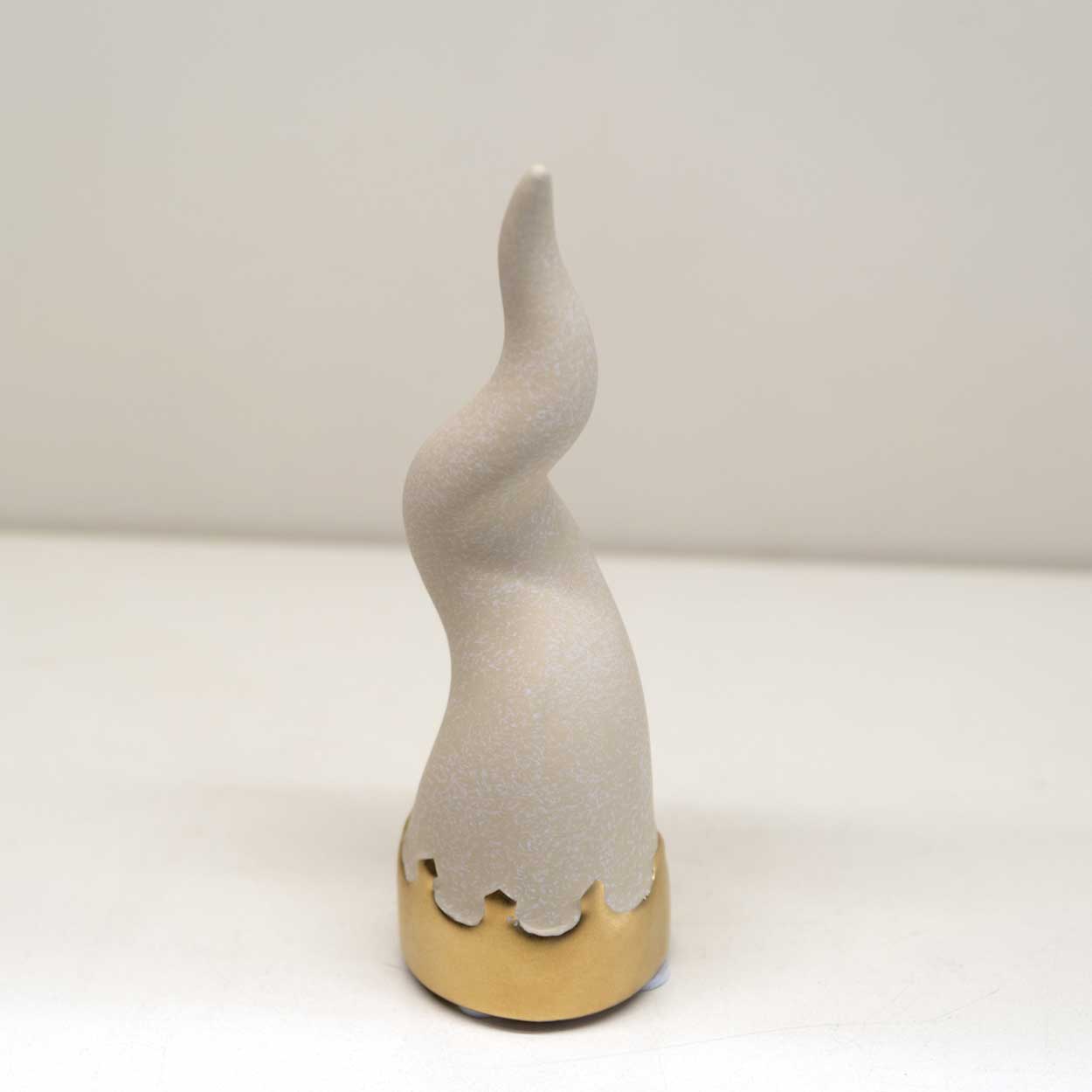Corno portafortuna in ceramica avorio H.15cm | rohome