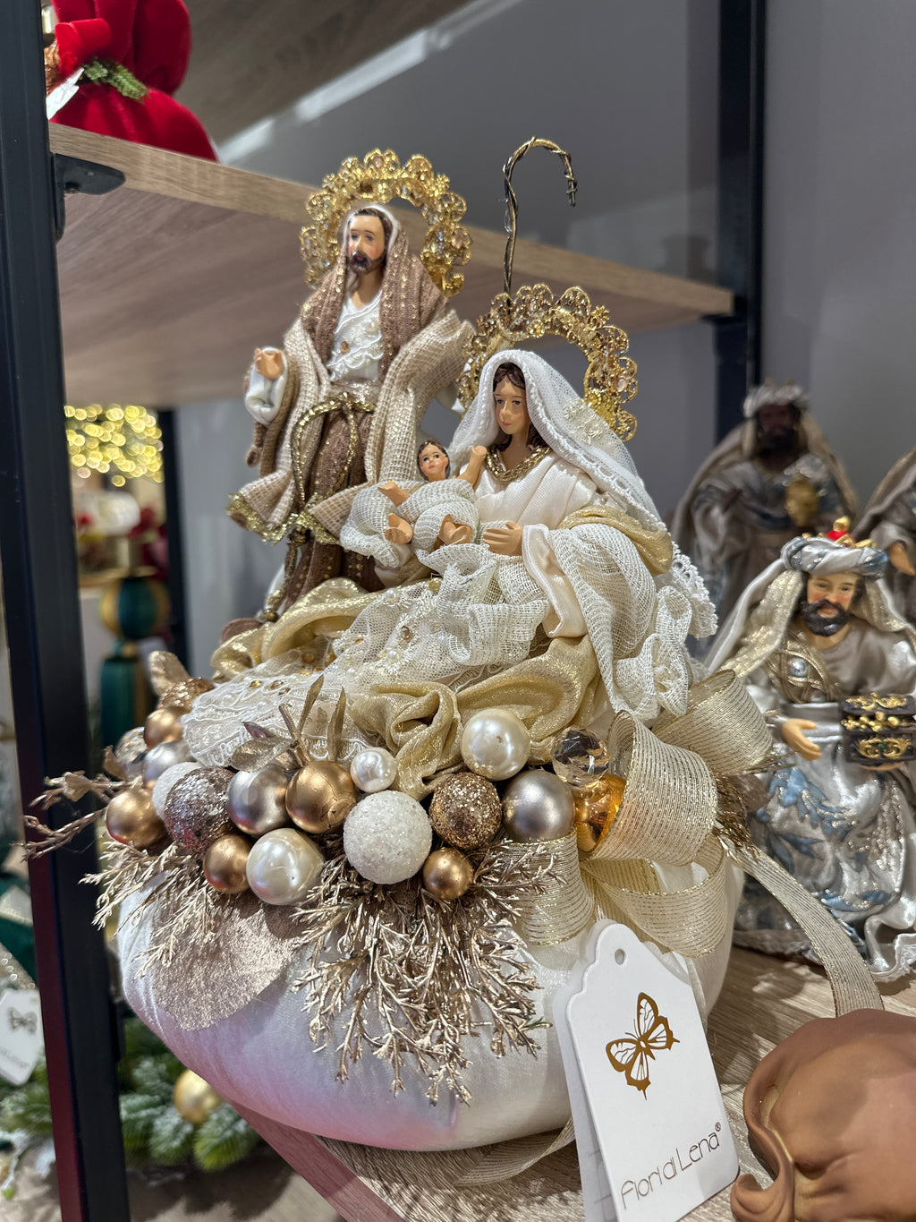 Fiori di Lena - Natività con base in velluto beige | Rohome