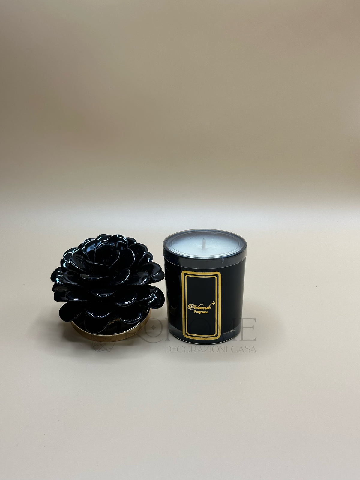 Melaverde - dahlia candle 200g black | rohome
