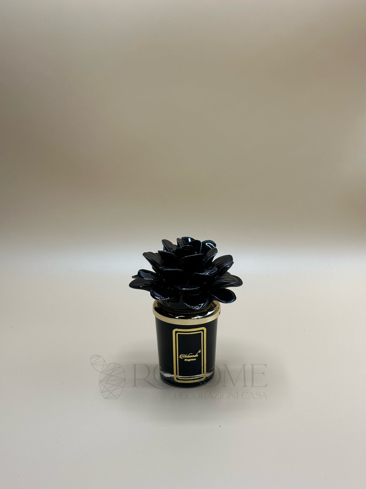 Melaverde - dahlia candle 100g black | rohome