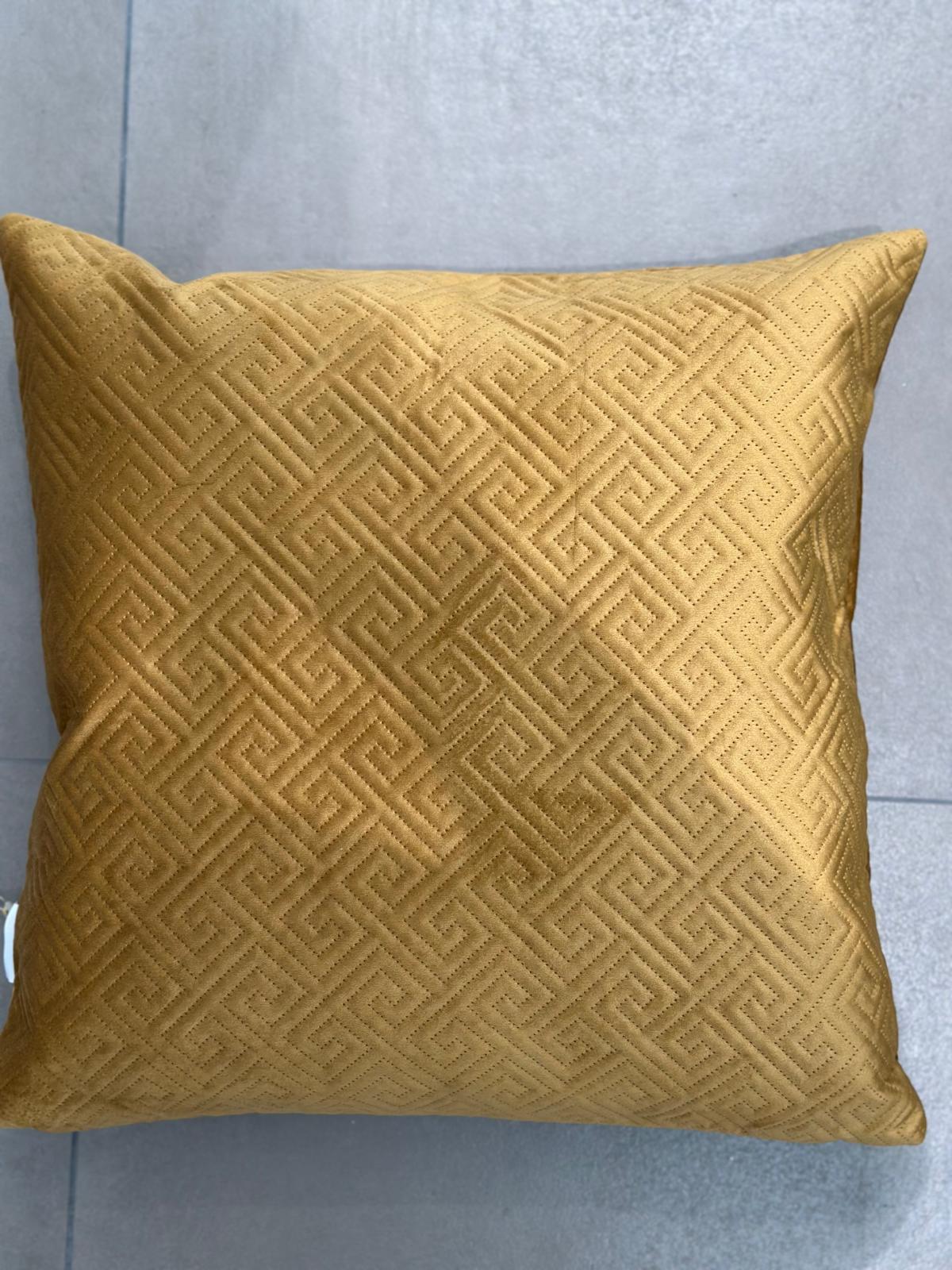 Cuscino in velluto colore ocra  50x50 | Rohome