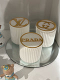 Candela profumata bianca con logo Luxury oro | Rohome