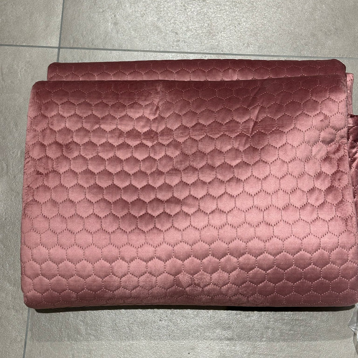 Trapuntino matrimoniale Exagon tinta unita rosa | Rohome