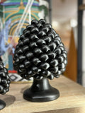 Verus - Pigna artigianale in ceramica h20cm nero opaco | Rohome