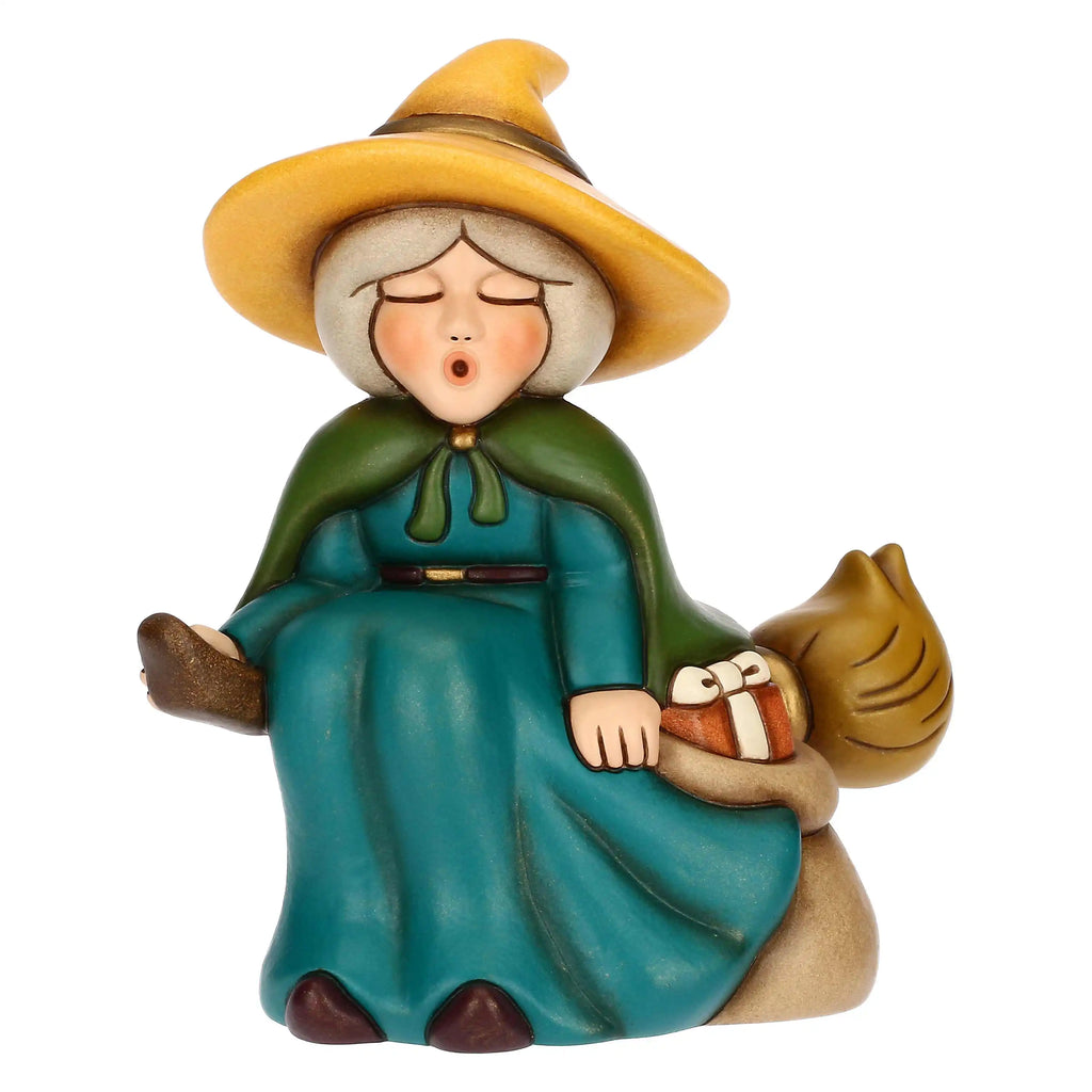 Thun - Befana Berta con sacco dei regali, media | Rohome