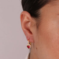 Orecchini in Argento a cuore rosso con punto luce e zirconi | Rohome