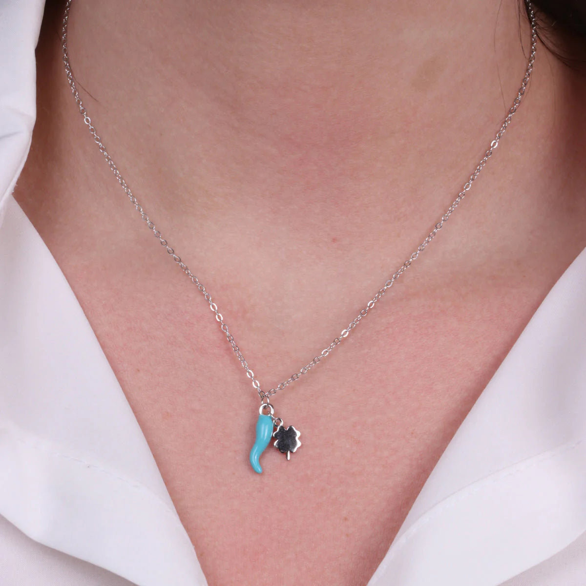 Collana in Argento con corno portafortuna azzurro | Rohome