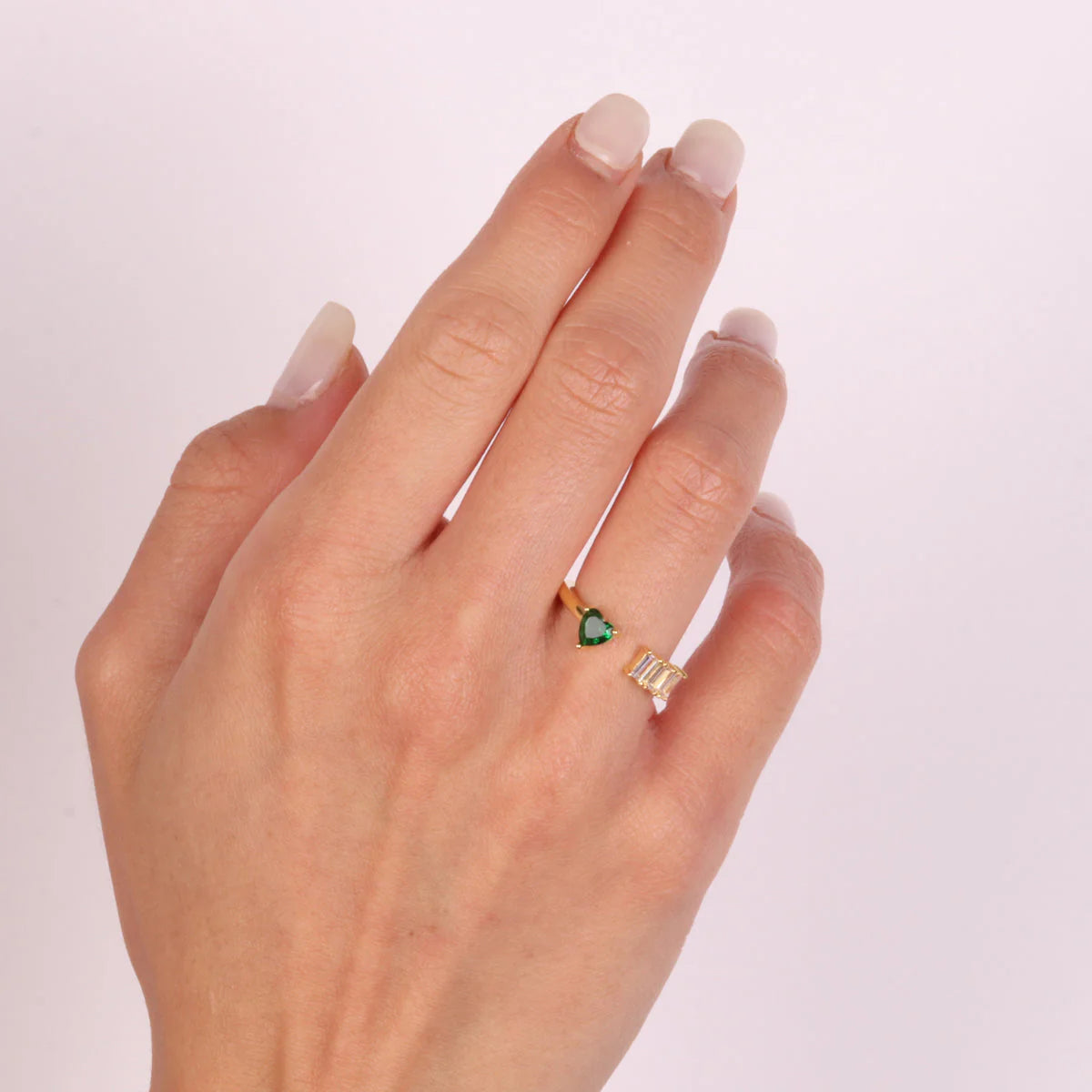 Anello in Argento con zirconi e cuore verde | Rohome