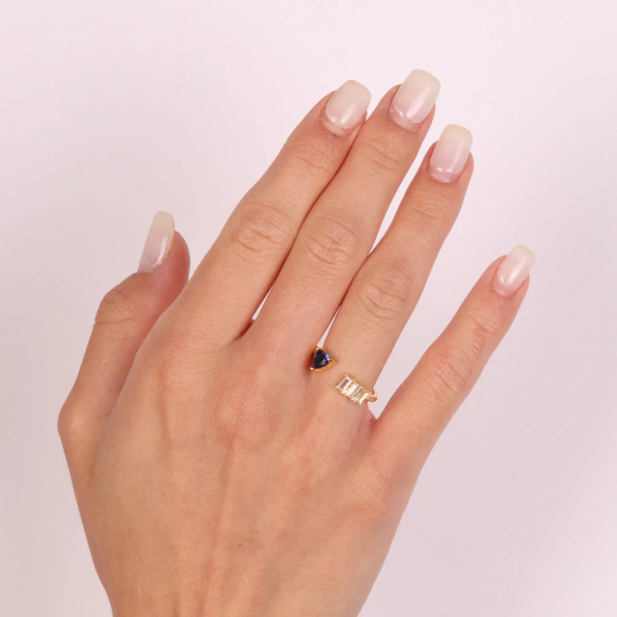 Anello in Argento con zirconi e cuore blu | Rohome