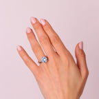 Anello in Argento a fiore con zirconi bianchi e blu | Rohome