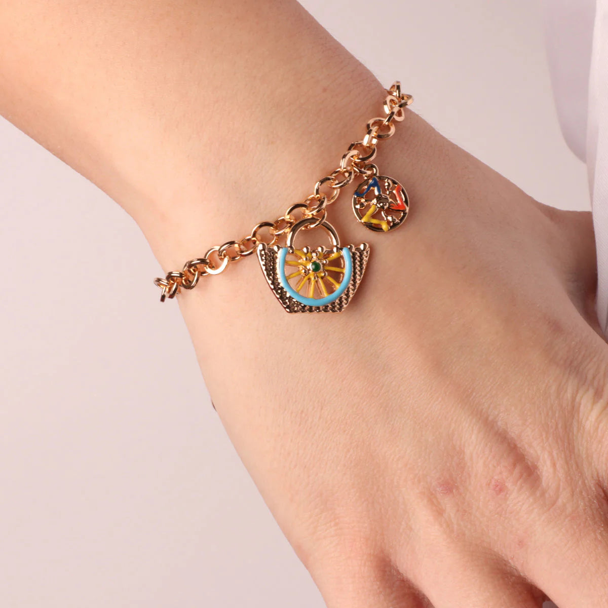 Bracciale in Metallo maglia a rolò con charm coffa siciliana | Rohome