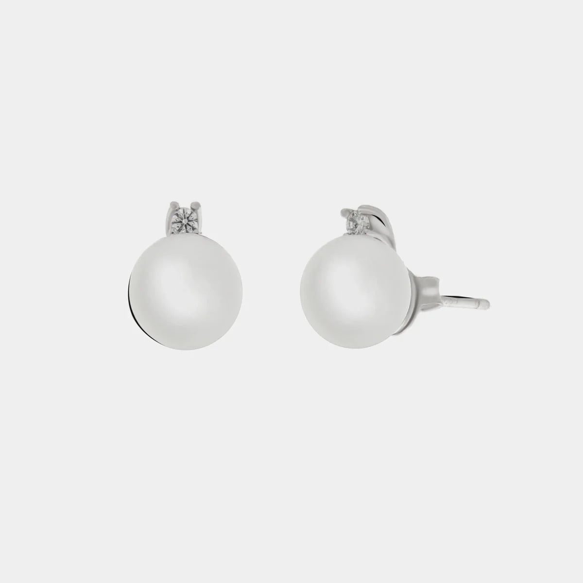 Orecchini in Argento con perla bianca a lobo grande | Rohome