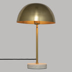 Lampada da tavolo a fungo in metallo oro e marmo | rohome
