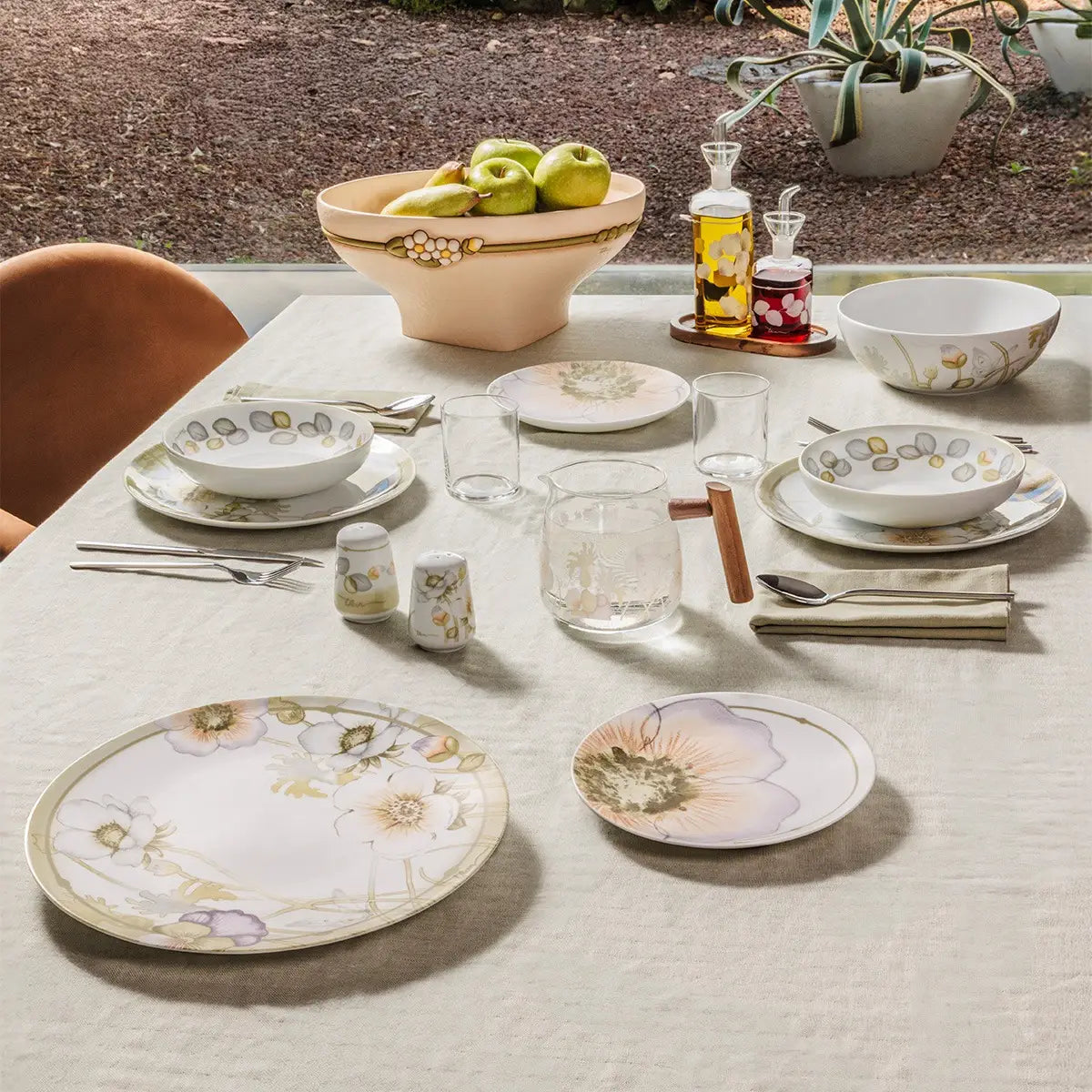 Thun - Piatto grande in porcellana linea bloom | Rohome