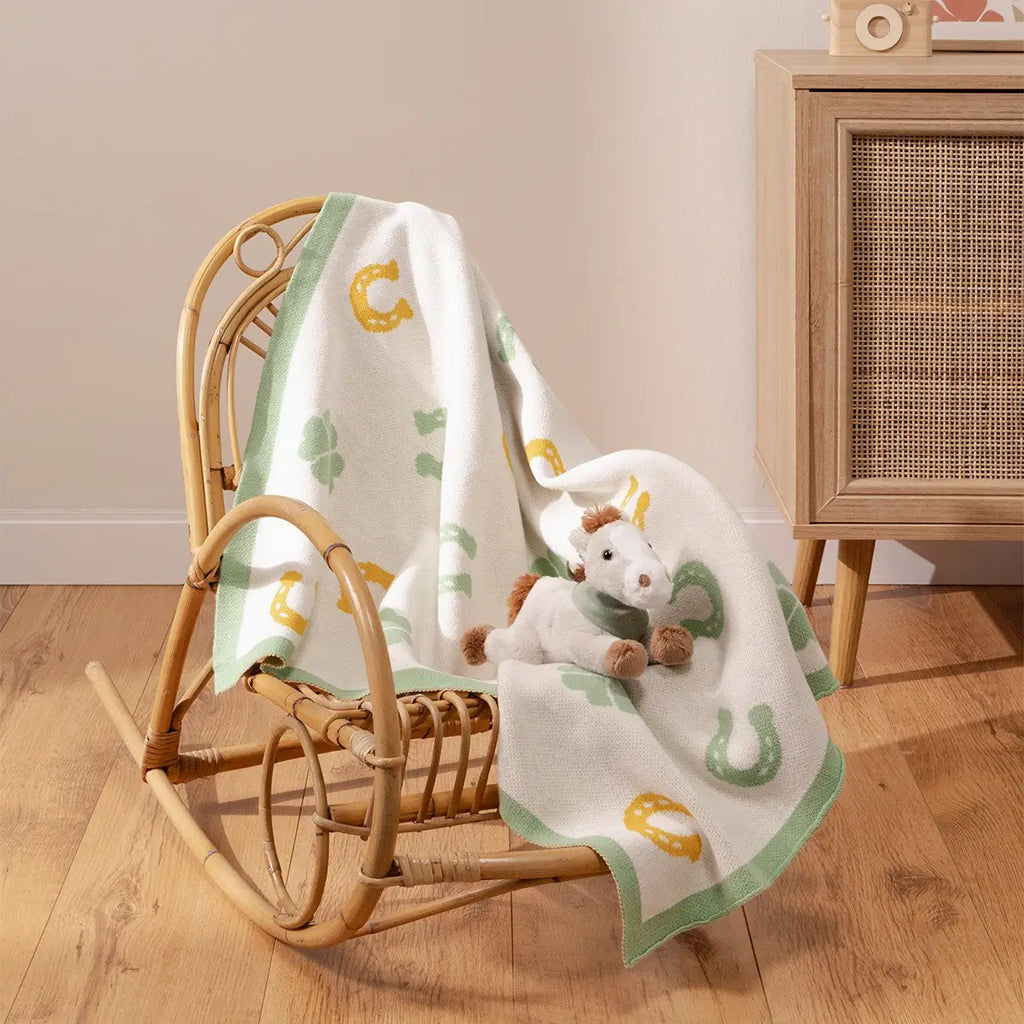 Thun - Set peluche cavallo con copertina tricot Dolce Fattoria | rohome