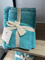 Set 2 asciugamani in spugna turchese | Rohome | Rohome