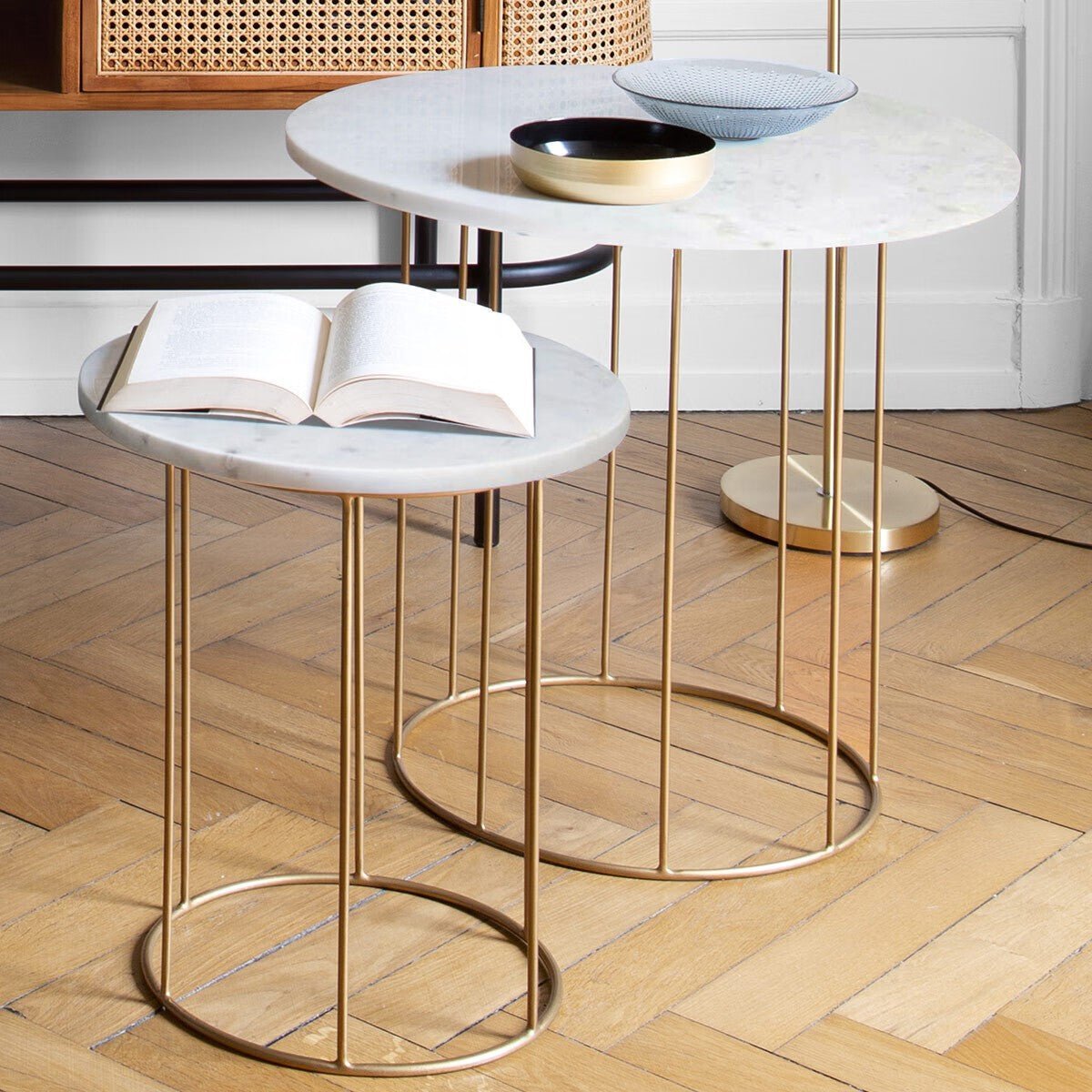 Tavolino in metallo con ripiano in marmo | Rohome | Rohome