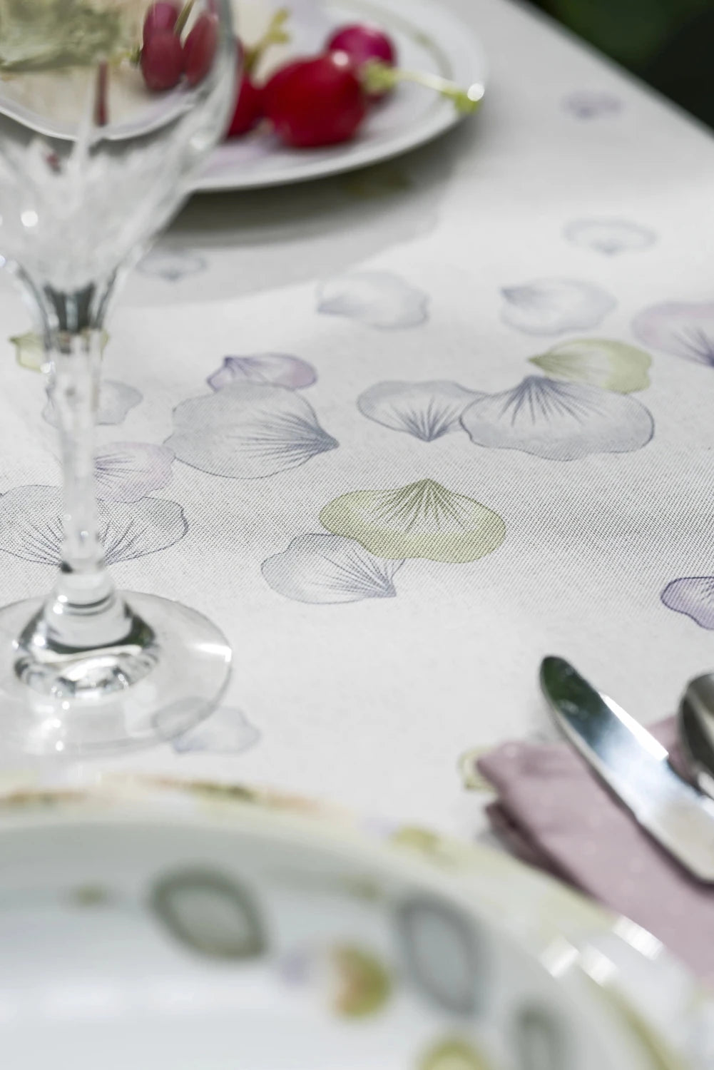 Thun - Tovaglia 12 posti antimacchia bloom 260x150cm | Rohome | Rohome