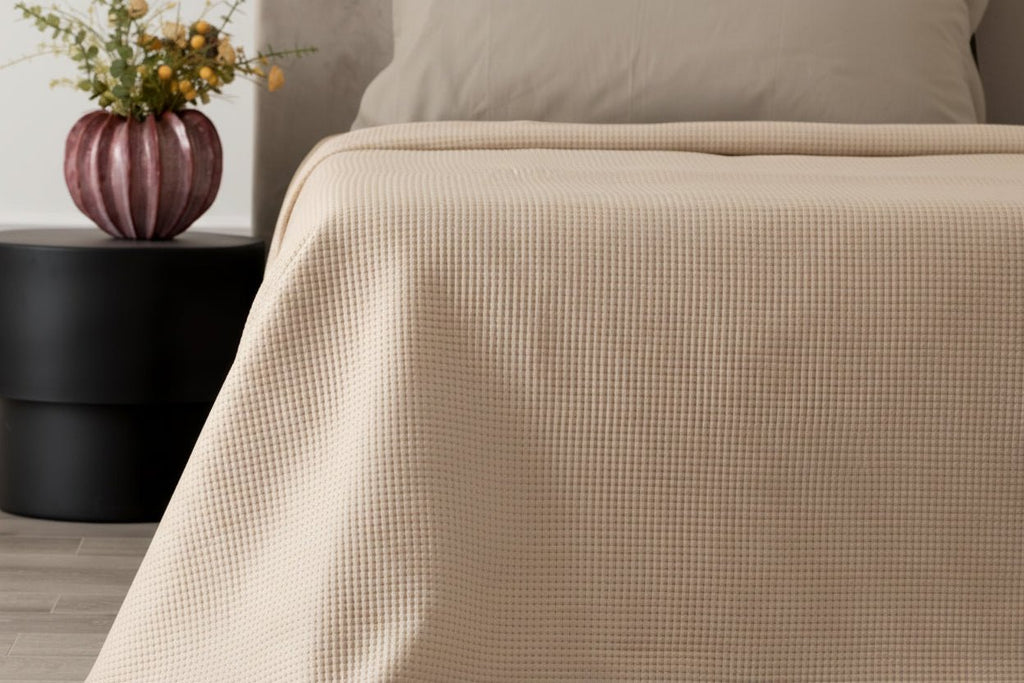 Trapuntino Capri satinato matrimoniale champagne | Rohome | Rohome