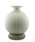 Vaso ampolla media in vetro verde acqua con base in ceramica h.19.5cm | Rohome | Rohome