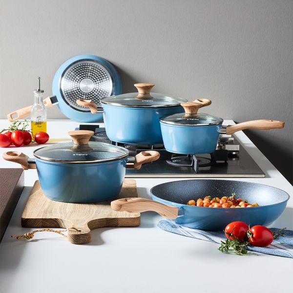 Tognana - Batteria di pentole e padelle 8 pezzi Alluminio Azzurro | Rohome