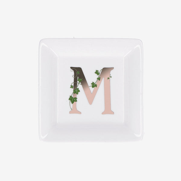 La porcellana bianca - piattino lettera m | rohome - Rohome